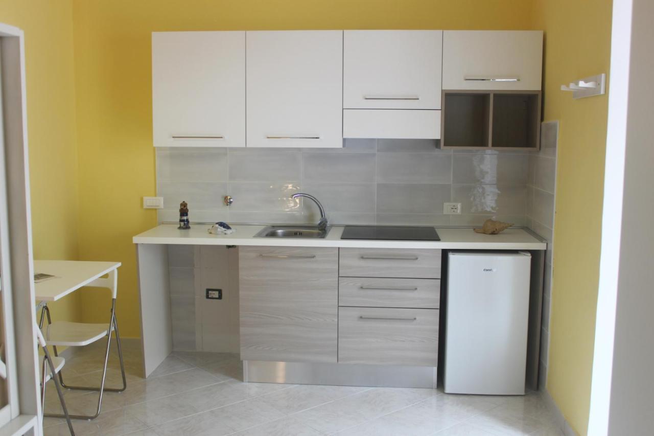 Camere Dieci Maggio- Beb Dory, Nemo, Guizzo Ponza Dış mekan fotoğraf