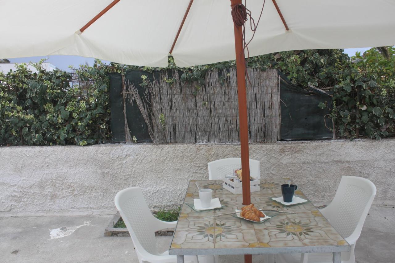 Camere Dieci Maggio- Beb Dory, Nemo, Guizzo Ponza Dış mekan fotoğraf